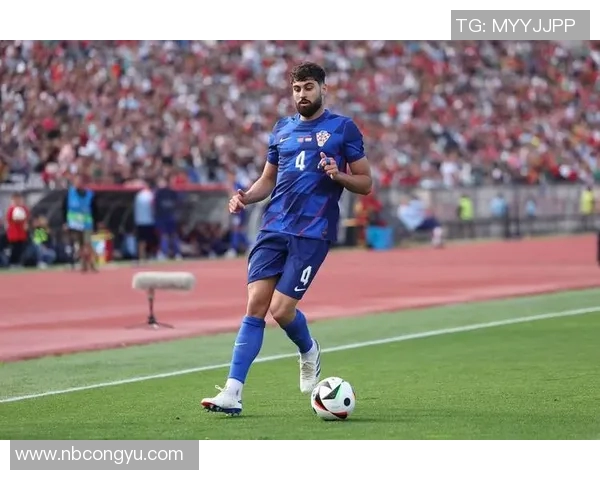 格瓦迪奥尔：年轻天才后卫如何改变足球战术的未来与球队命运